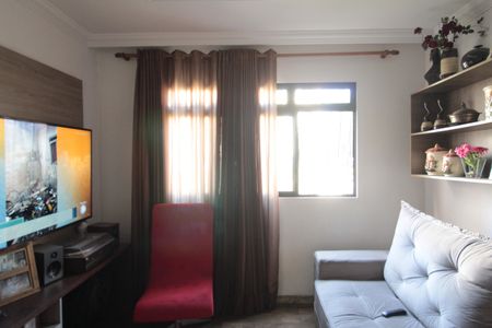 Sala de apartamento à venda com 3 quartos, 50m² em Guarani, Belo Horizonte