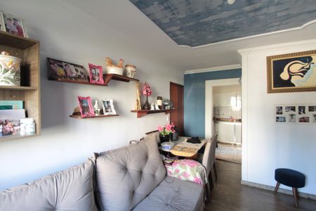 Sala de apartamento à venda com 3 quartos, 50m² em Guarani, Belo Horizonte