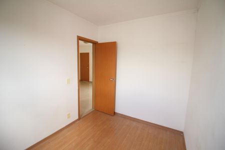 Quarto 1 de apartamento à venda com 2 quartos, 45m² em Califórnia, Contagem