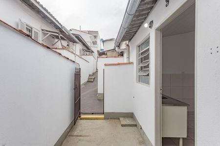Casa para alugar com 38m², 1 quarto e sem vagaÁrea de Serviço