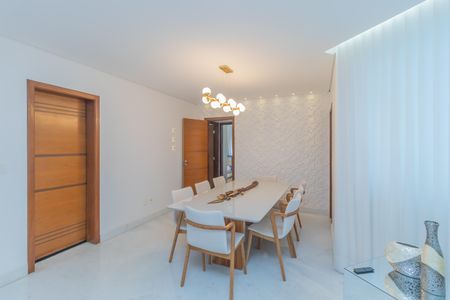 Apartamento à venda com 201m², 4 quartos e 3 vagas Apartamento à venda com 201m², 4 quartos e 3 vagasSala
