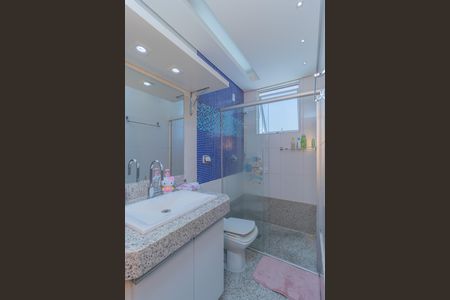 Apartamento à venda com 201m², 4 quartos e 3 vagas Apartamento à venda com 201m², 4 quartos e 3 vagasSuíte 3 Banheiro