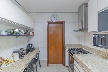 Apartamento à venda com 201m², 4 quartos e 3 vagas Apartamento à venda com 201m², 4 quartos e 3 vagasCozinha