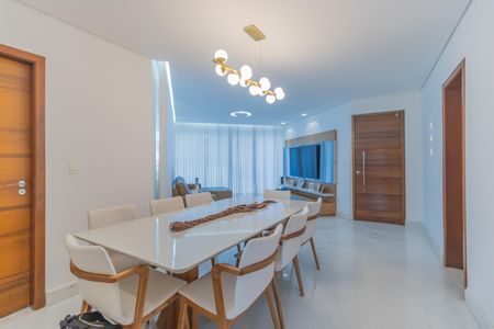 Apartamento à venda com 201m², 4 quartos e 3 vagas Apartamento à venda com 201m², 4 quartos e 3 vagasSala