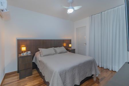 Apartamento à venda com 201m², 4 quartos e 3 vagas Apartamento à venda com 201m², 4 quartos e 3 vagasSuíte 1