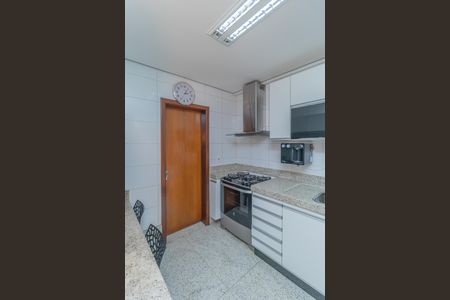 Apartamento à venda com 201m², 4 quartos e 3 vagas Apartamento à venda com 201m², 4 quartos e 3 vagasCozinha