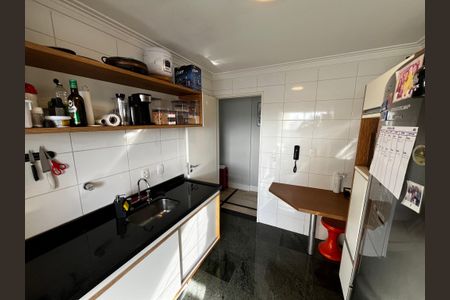 Apartamento à venda com 100m², 3 quartos e 2 vagasCozinha