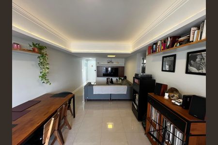 Apartamento à venda com 100m², 3 quartos e 2 vagasSala