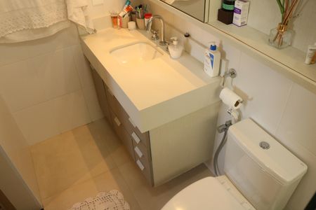 Apartamento à venda com 88m², 2 quartos e 2 vagasBanheiro da Suíte