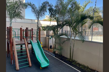 Apartamento à venda com 88m², 2 quartos e 2 vagas Apartamento à venda com 88m², 2 quartos e 2 vagasÁrea comum - Playground