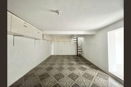 Casa à venda com 166m², 3 quartos e 2 vagas Casa à venda com 166m², 3 quartos e 2 vagasGaragem