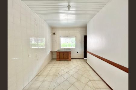 Casa à venda com 166m², 3 quartos e 2 vagas Casa à venda com 166m², 3 quartos e 2 vagasCozinha