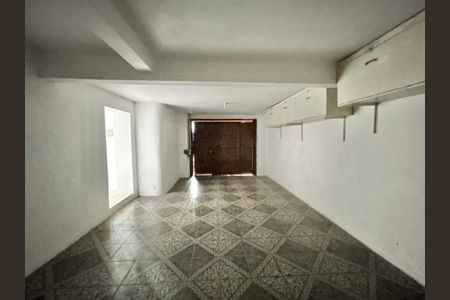 Casa à venda com 166m², 3 quartos e 2 vagas Casa à venda com 166m², 3 quartos e 2 vagasGaragem