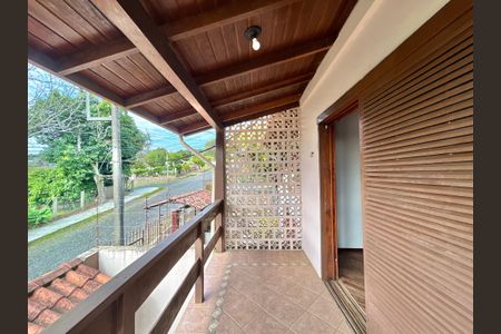 Sacada de casa à venda com 3 quartos, 166m² em Feitoria, São Leopoldo