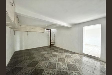 Casa à venda com 166m², 3 quartos e 2 vagas Casa à venda com 166m², 3 quartos e 2 vagasGaragem