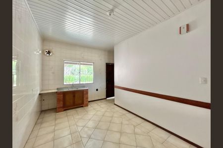 Casa à venda com 166m², 3 quartos e 2 vagas Casa à venda com 166m², 3 quartos e 2 vagasCozinha