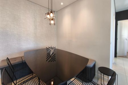 Apartamento à venda com 72m², 2 quartos e 2 vagasSala