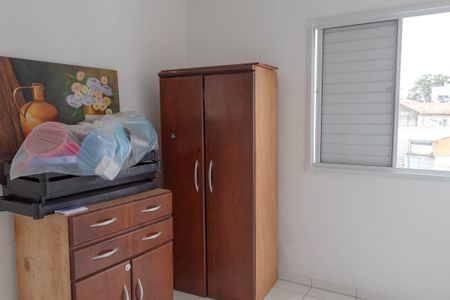 Quarto 2 de apartamento para alugar com 2 quartos, 44m² em Vila Alzira, Guarulhos