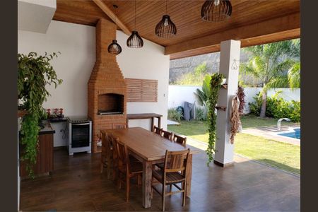 Casa à venda com 200m², 3 quartos e 2 vagas