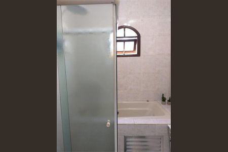 Casa à venda com 168m², 3 quartos e 2 vagas