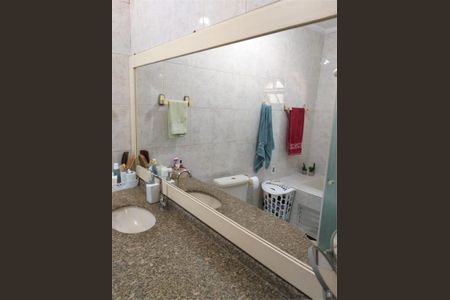 Casa à venda com 168m², 3 quartos e 2 vagas