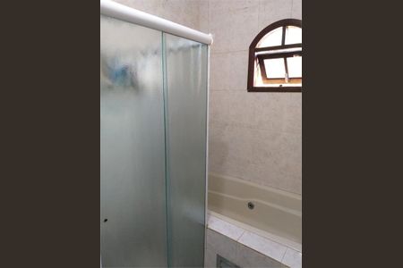 Casa à venda com 168m², 3 quartos e 2 vagas