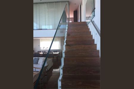 Apartamento à venda com 218m², 4 quartos e 4 vagas