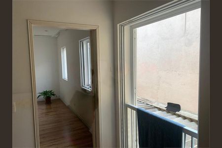 Casa à venda com 220m², 4 quartos e 5 vagas