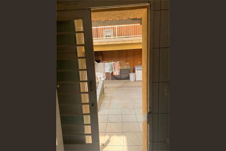 Casa à venda com 220m², 4 quartos e 5 vagas