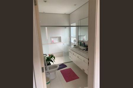 Casa à venda com 220m², 4 quartos e 5 vagas