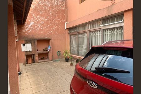 Casa à venda com 220m², 4 quartos e 5 vagas