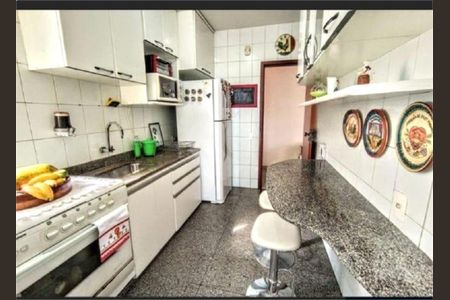 Apartamento à venda com 3 quartos, 156m² em Sagrada Família, Belo Horizonte