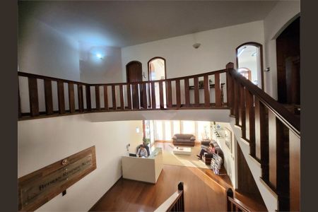 Casa à venda com 723m², 5 quartos e 6 vagas