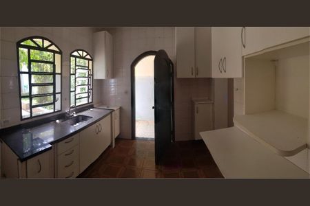 Casa à venda com 250m², 3 quartos e 2 vagas