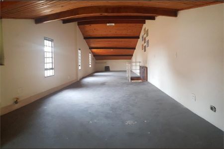Casa à venda com 250m², 3 quartos e 2 vagas