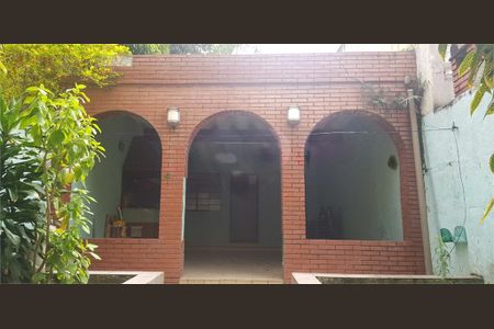 Casa à venda com 250m², 3 quartos e 2 vagas