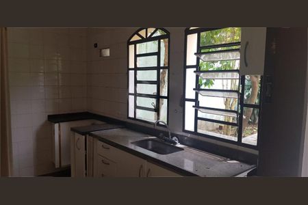 Casa à venda com 250m², 3 quartos e 2 vagas