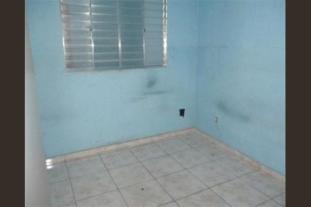 Casa à venda com 6 quartos, 300m² em Parque dos Bancarios, São Paulo
