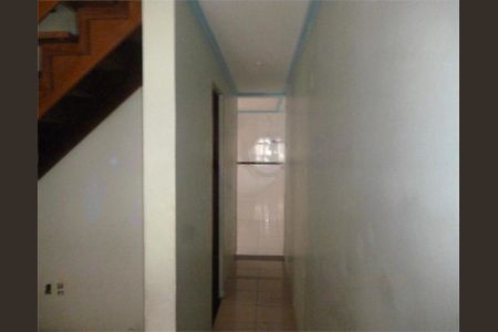 Casa à venda com 6 quartos, 300m² em Parque dos Bancarios, São Paulo
