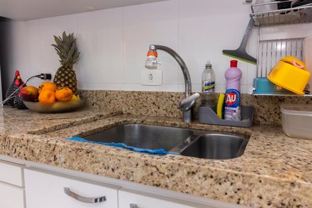 Casa de condomínio à venda com 83m², 3 quartos e 1 vaga Casa de condomínio à venda com 83m², 3 quartos e 1 vagaCozinha