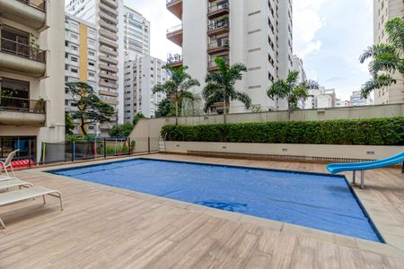 Apartamento para alugar com 210m², 4 quartos e 3 vagas Apartamento para alugar com 210m², 4 quartos e 3 vagasÁrea comum - Piscina