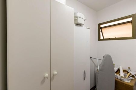 Apartamento para alugar com 210m², 4 quartos e 3 vagas Apartamento para alugar com 210m², 4 quartos e 3 vagasQuarto de Serviço