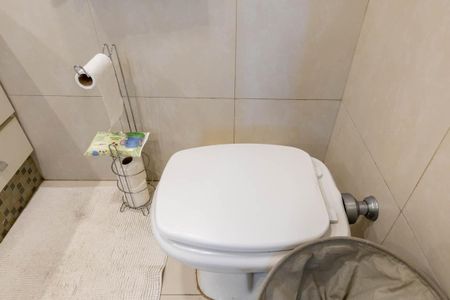 Apartamento para alugar com 210m², 4 quartos e 3 vagas Apartamento para alugar com 210m², 4 quartos e 3 vagasBanheiro da Suíte 1
