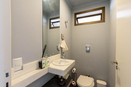 Apartamento para alugar com 210m², 4 quartos e 3 vagas Apartamento para alugar com 210m², 4 quartos e 3 vagasLavabo