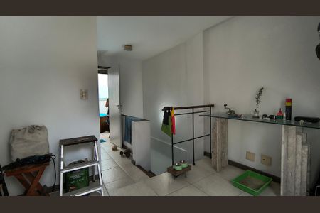 Casa de condomínio à venda com 97m², 2 quartos e 1 vaga Casa de condomínio à venda com 97m², 2 quartos e 1 vagaHall da Cobertura