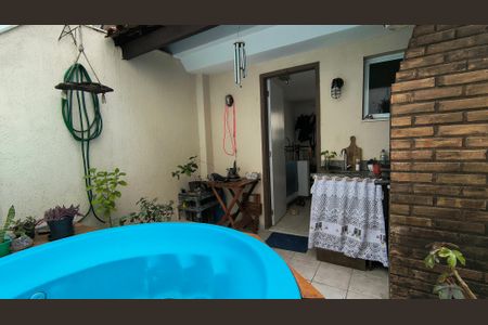 Casa de condomínio à venda com 97m², 2 quartos e 1 vaga Casa de condomínio à venda com 97m², 2 quartos e 1 vagaCobertura