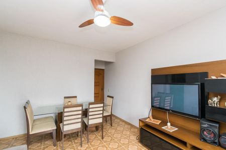 Apartamento à venda com 90m², 2 quartos e 1 vaga Apartamento à venda com 90m², 2 quartos e 1 vagaSala