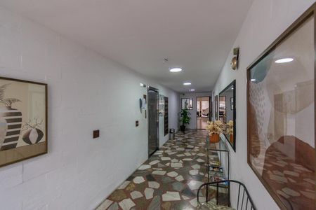 Apartamento à venda com 90m², 2 quartos e 1 vaga Apartamento à venda com 90m², 2 quartos e 1 vagaÁrea comum - Hall da entrada
