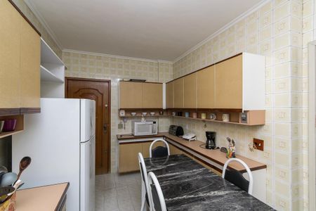 Apartamento à venda com 90m², 2 quartos e 1 vaga Apartamento à venda com 90m², 2 quartos e 1 vagaCozinha
