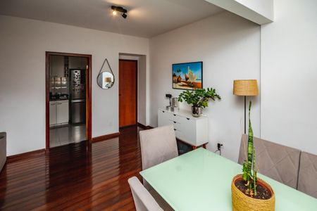 Apartamento à venda com 106m², 3 quartos e 2 vagasSala